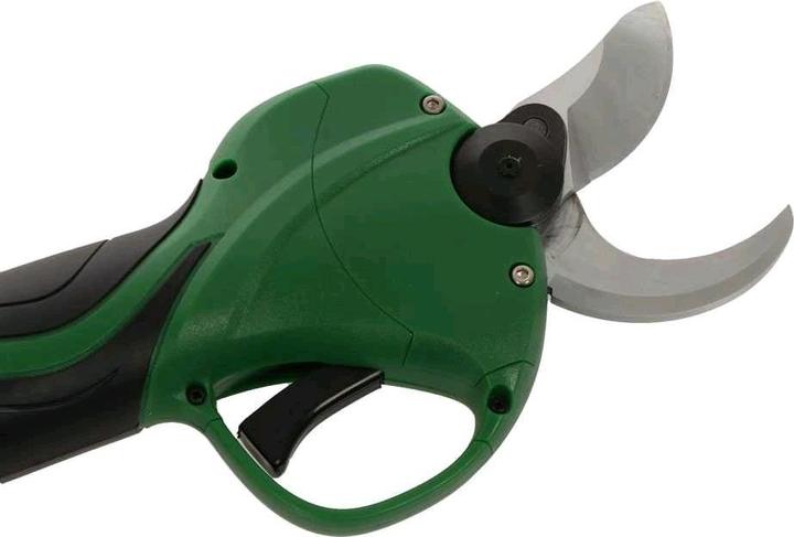 Immagine prodotto GreenBay TopCut 32 AkkuBaumschere2 Akkus 168V