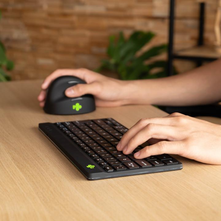 Actual product image R-Go Tools R-Go Compact Break ergonomic keyboard, QWERTZ (DE), bluetooth, black (Germany, Wireless)