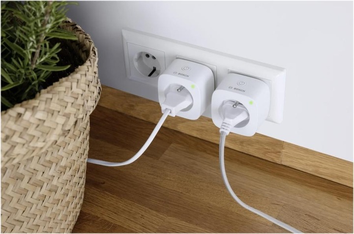 Actual product image Bosch Smart Home Plug adapter compact