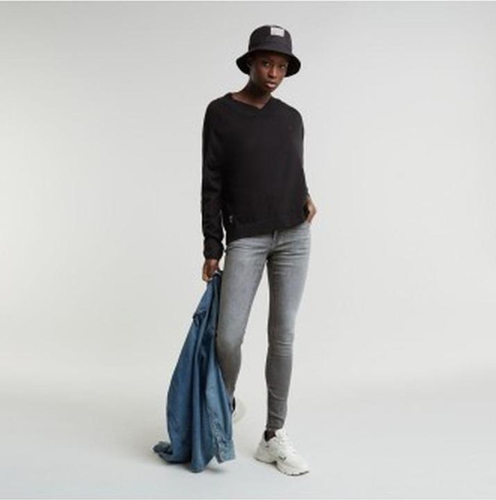 Actual product image G-Star Core Loose V-Neck Knitted Pullover (S)