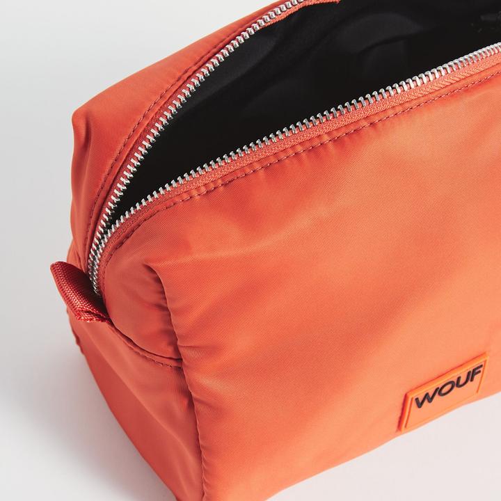 Actual product image Wouf Down Town toiletry bag 27 cm (4 l)