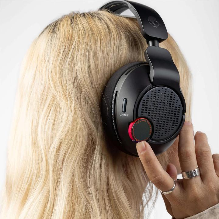 Actual product image Skullcandy Crusher Plyr 720 Wireless Gaming Headphones, black (Wireless)