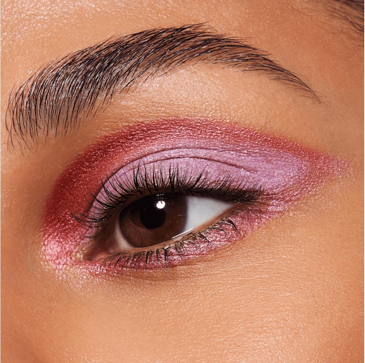 Actual product image Catrice Aloe Vera Eyeshadow Stick (070 Satin Lilac)