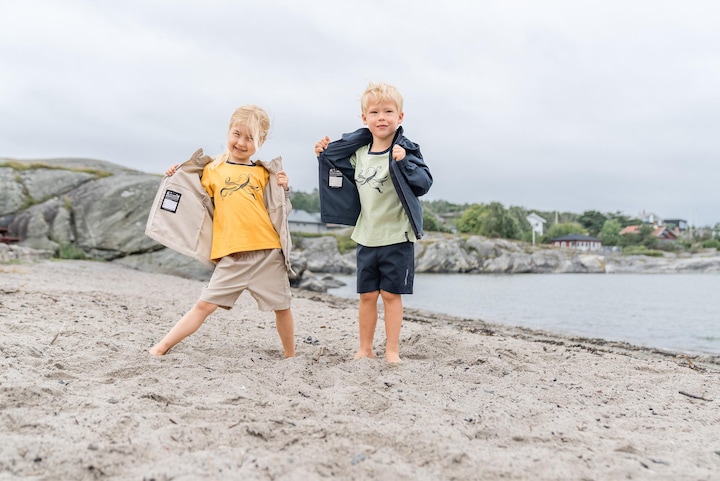 Produktbild Didriksons Kid's Hallon Jacket (120 B)