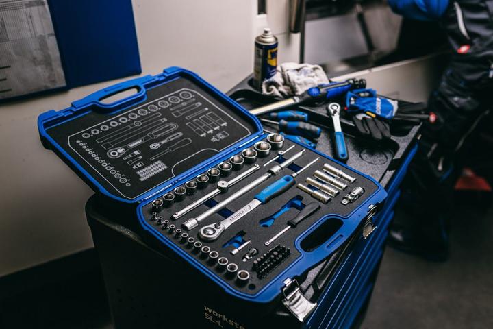 Produktbild Gedore 19 BMC 20 Steckschlüssel-Satz 1/4"+1/2" (32 mm, 19 mm, 6 mm, 12 mm, 24 mm, 14 mm, 22 mm, 16 mm, 23 mm, 10  mm, 21 mm, 18 mm, 27 mm, 7 mm, 31 mm, 17 mm, 11 mm, 5 mm, 15 mm, 26 mm, 30 mm, 8 mm, 28 mm, 9 mm, 29 mm, 13 mm, 20 mm, 25 mm, 4 mm)