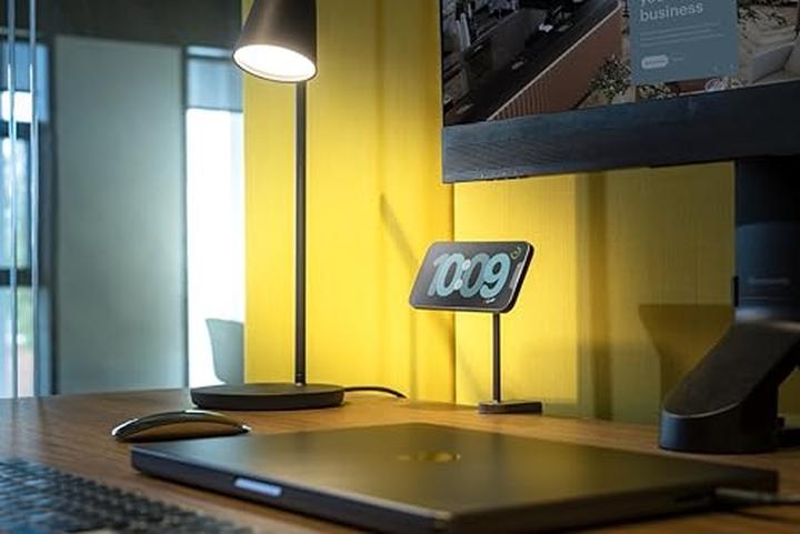 Actual product image OtterBox Zens Office Charging Mount Pr (20 W)