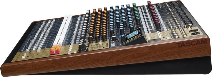 Actual product image Tascam Model 24 (Studio- and Livemixer)