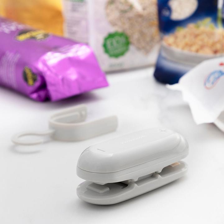 Produktbild InnovaGoods Beutelverschliesser mit Cutter und Aufhänger Baseyl (1 x)