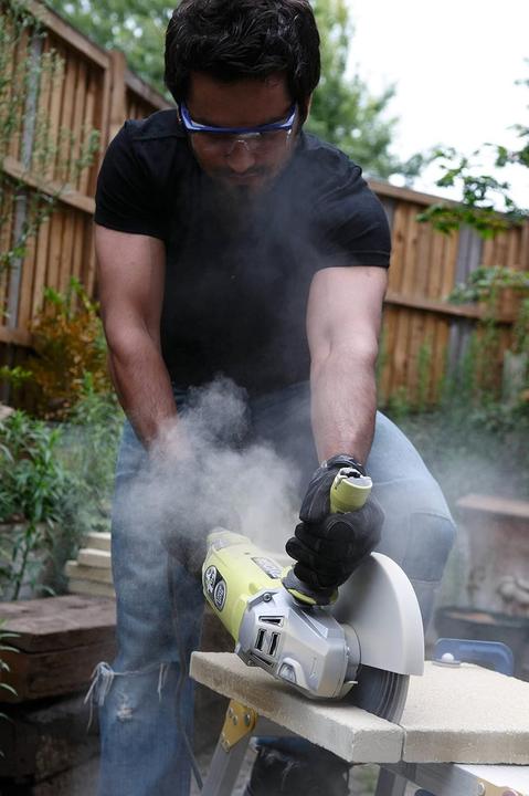 Actual product image Ryobi EAG2000-G angle grinder (230 mm)
