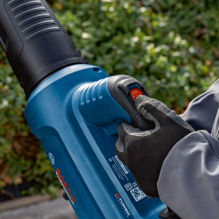 Actual product image Bosch Professional GBL 18V-750 Solo (Rechargeable battery operated, Leaf blower)