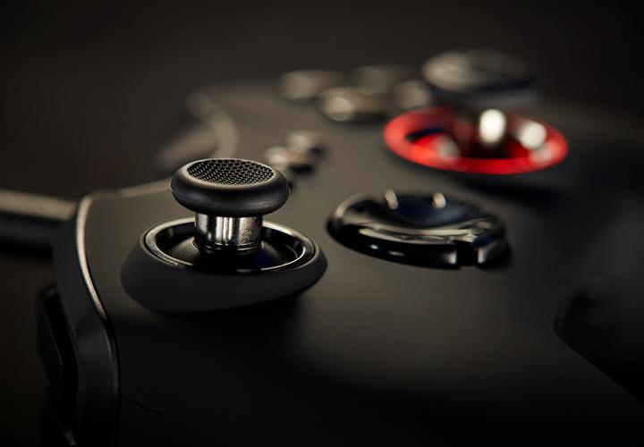 Actual product image Game Nacon GC-400ES Pro Gaming Controller (PC)