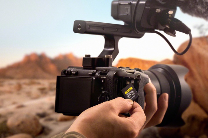 Produktbild Sony CEA-M (1920 GB, CFexpress Typ A)