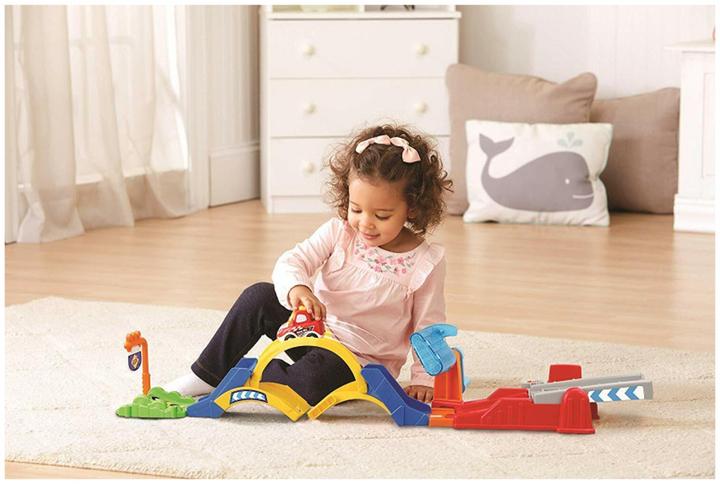 Immagine prodotto VTech 534903 Toot - Toot Baby Waterpark Set con veicoli e oltre 50 melodie/frasi (versione inglese) 12