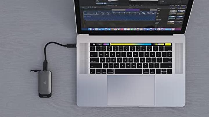 Actual product image Corsair EX100U (1 TB)
