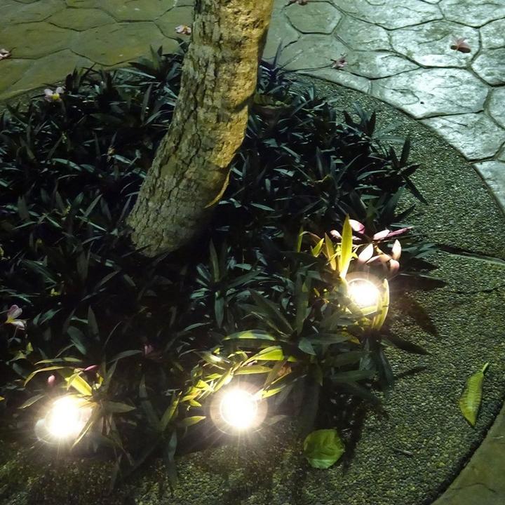 Actual product image Esmée LED Solar Lamp (15 lm, IP67)