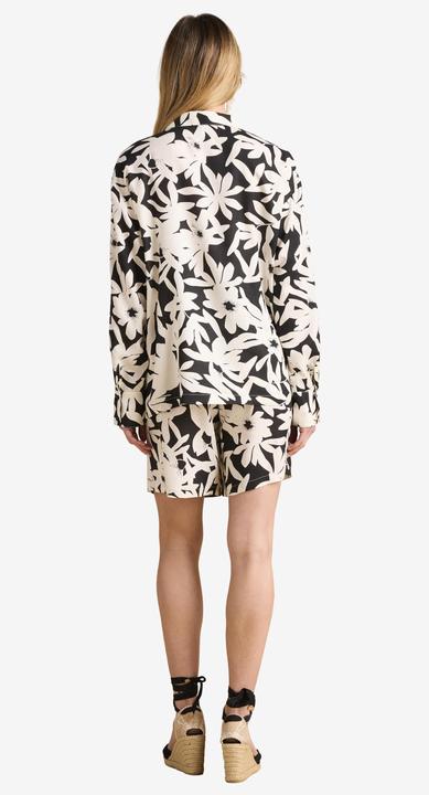 Actual product image Envie de Fraise Set für Schwangerschaft und Stillzeit: Bluse & Shorts mit Blumenprint (46)