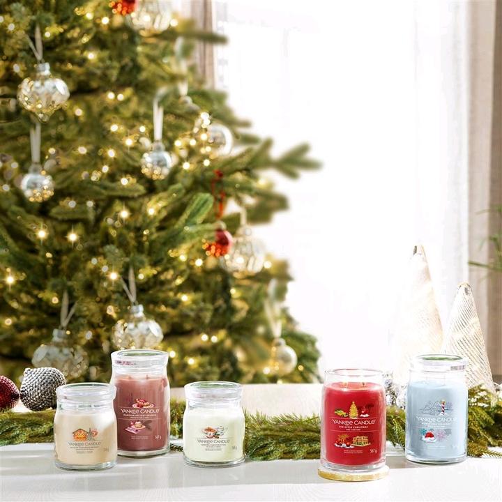 Actual product image Yankee Candle North Pole Hideaway