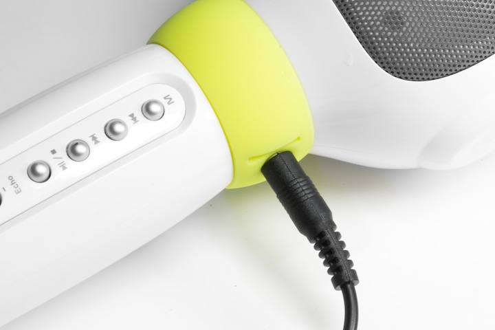 Produktbild Technaxx BT-X36 Kids Karaoke Mikrofon Monolautsprecher, MicroSD,AUX,2000mAh