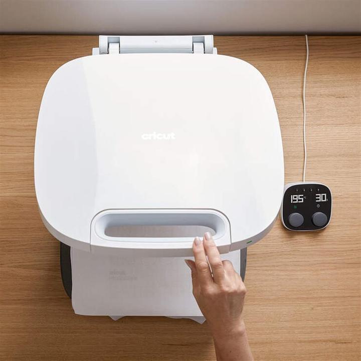 Actual product image Cricut Autopress