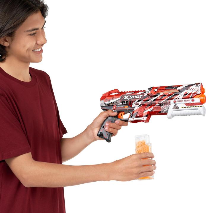 Actual product image Zuru X-SHOT Hyper Gel Clutch Blaster with gel balls - EN71