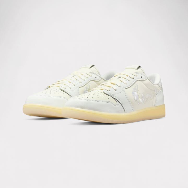 Image du produit Nike Air Jordan 1 Low OG (44)