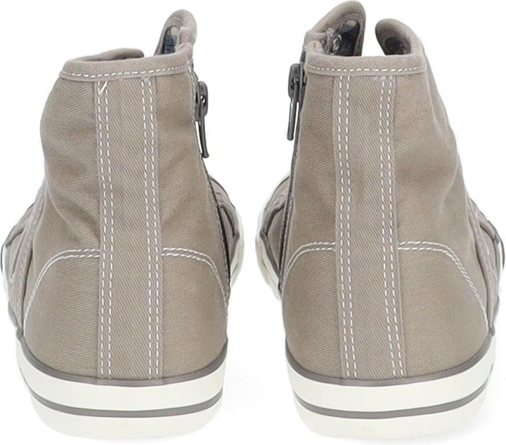 Actual product image Mustang Sneaker (39)