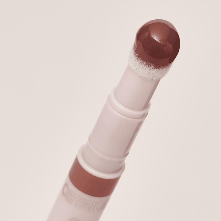 Actual product image Catrice Colour Cushion Juicy Lip Oil (Drenched Drama)