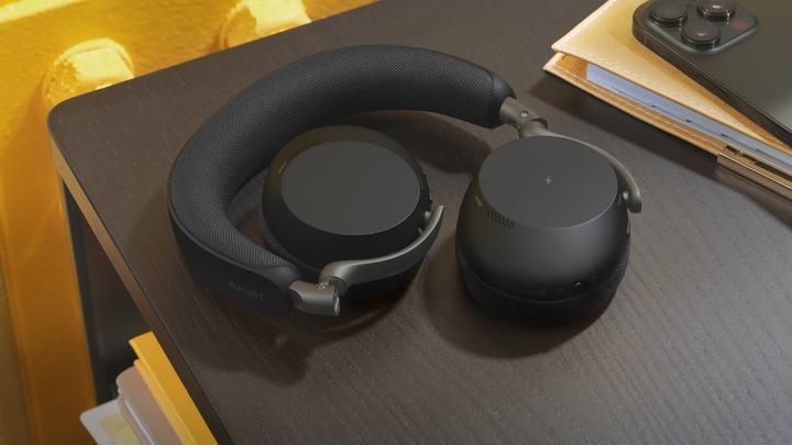 Actual product image Jabra Evolve3 75 MS + charging station (Wireless, USB-C, Microsoft teams)