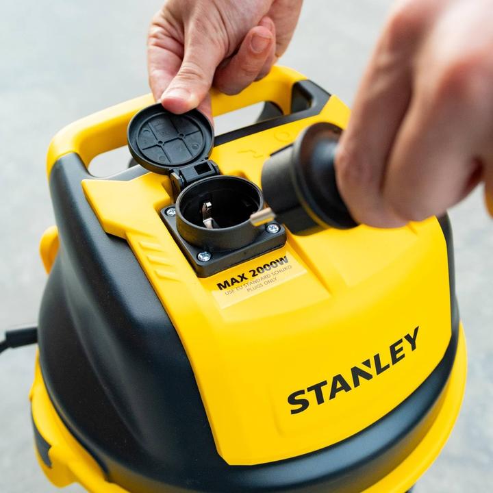 Actual product image Stanley SXVC30XTDE (Wet dry vacuum cleaner)