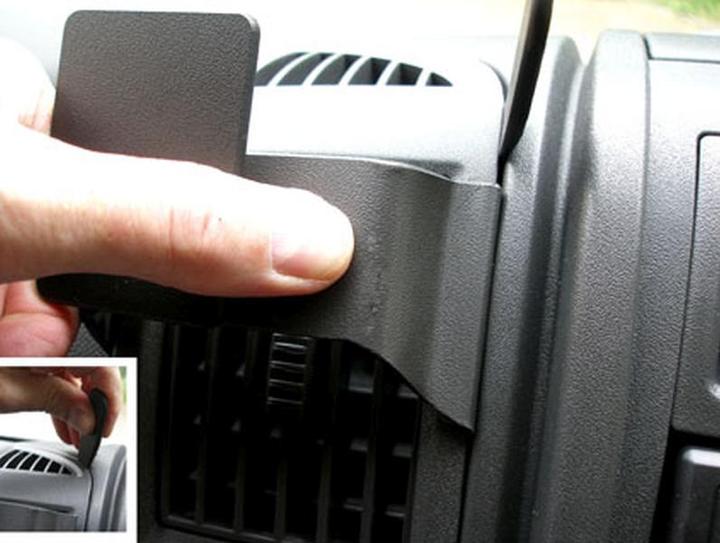 Actual product image Brodit ProClip Center mount - Holder for cell phone