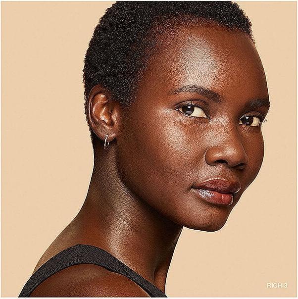 Produktbild Bobbi Brown Vitamin Enrichie Skint Tint Sun Protection Factor 15 Rich 3 (Rich 3)