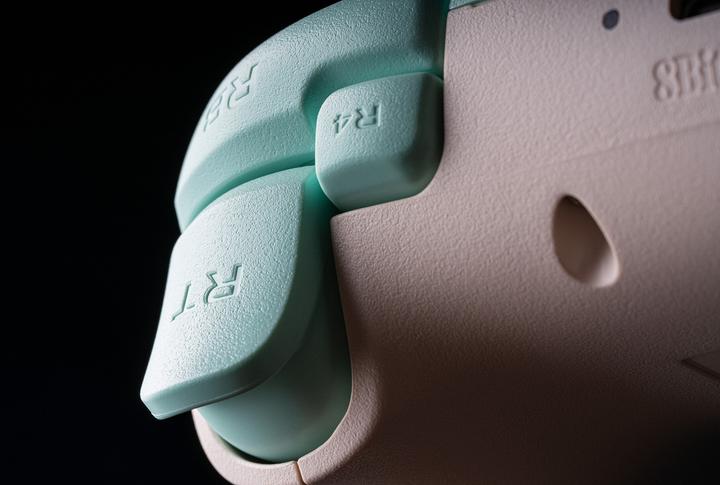 Actual product image 8bitdo Ultimate 2C Wireless (mint/orange, for Windows & Android) (PC)