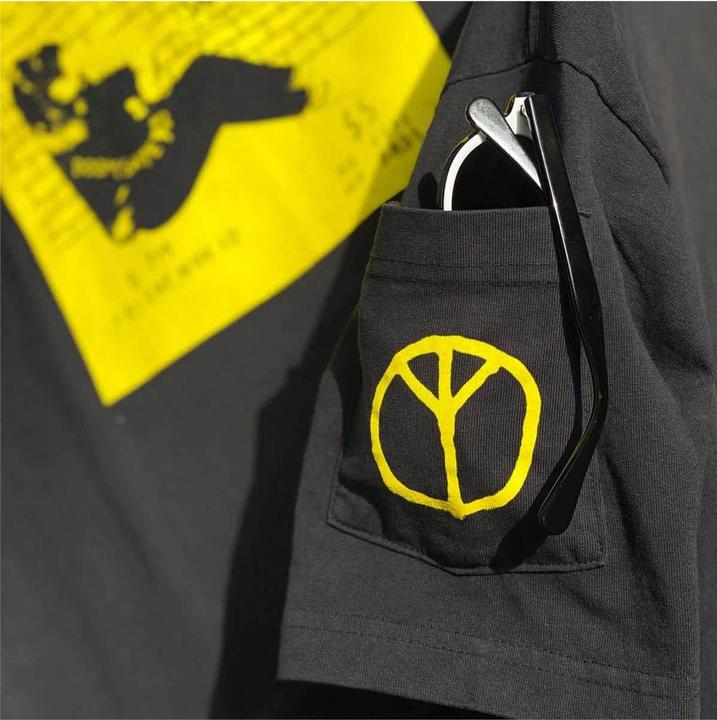 Immagine prodotto Doomsayers Becky Flyer Dean Pocket T-Shirt (M)