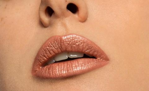 Image du produit Pupa Milano Nude Obsession Lipstick Fluid 02 Shiny Push Up (02 Shiny Push Up)