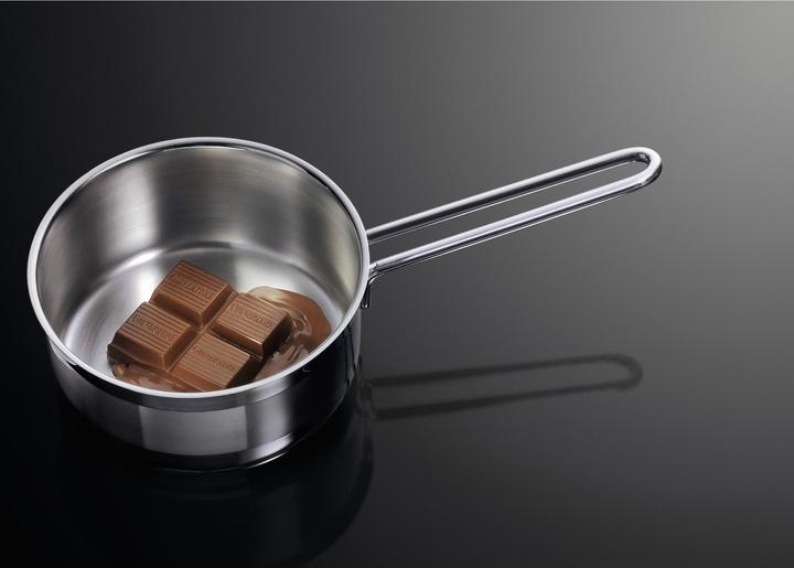 Produktbild Zanussi ZIFN844K (78 cm, Induktionskochfeld)