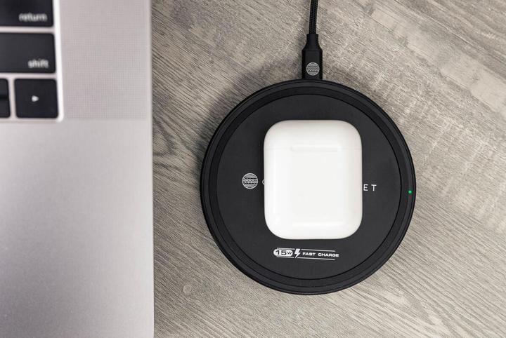 Actual product image Our Pure Planet OPP130 Charger for mobile devices Smartphone Black DC Wireless charging (15 W)