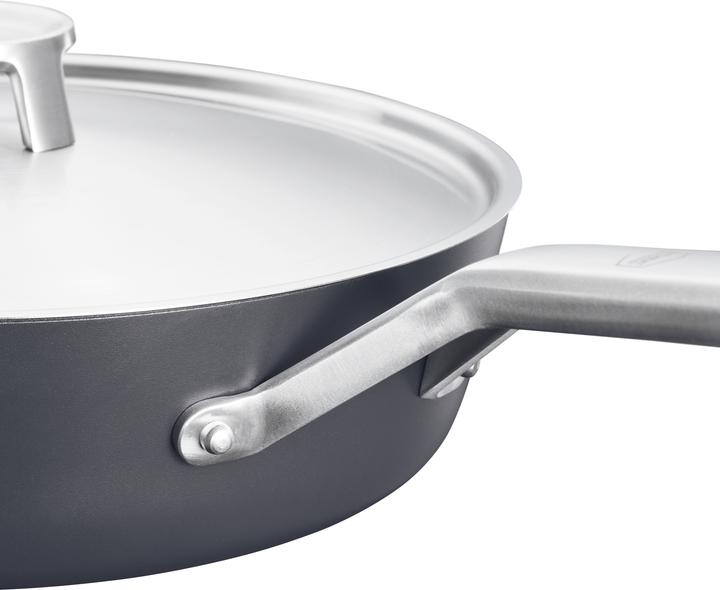 Actual product image Fiskars Taiten sauté pan, 26cm (Frying pan, Aluminium, 26 x 10.80 cm)