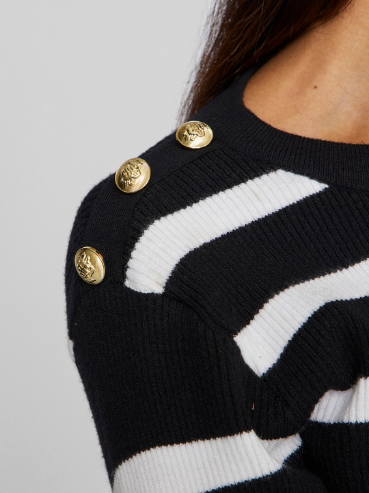 Actual product image Vila Round neck top with long sleeves (M)