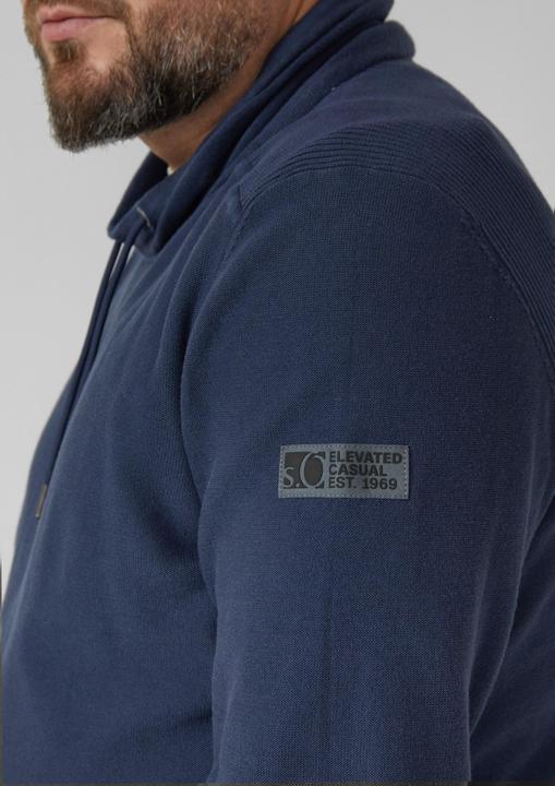 Produktbild s.Oliver Strickpullover Leichter Pullover mit Snood-Kragen und Logo-Detail (4XL)