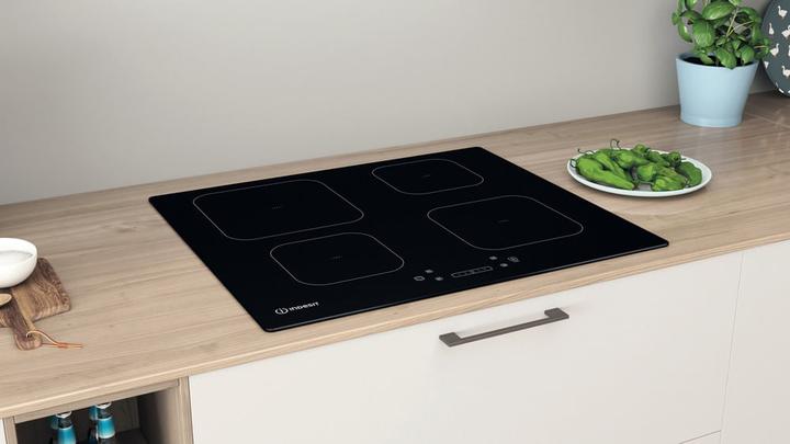Actual product image Indesit IS 83Q60NE (59 cm, Induction hob)