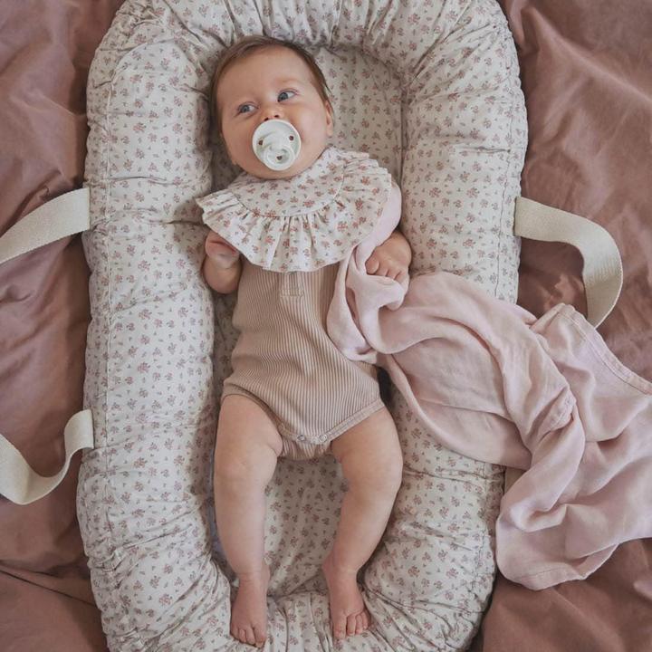 Actual product image Elodie Autumn Rose portable baby nest