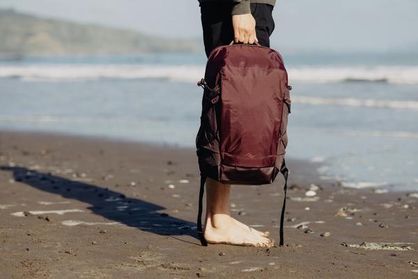 Actual product image Peak Design Outdoor backpack Zip 18L - Eclipse (18 l)