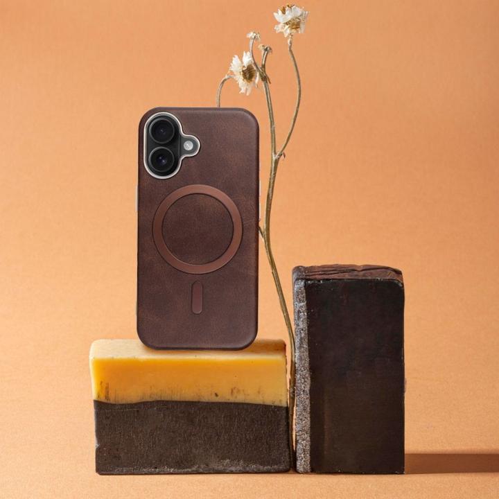 Actual product image OEM Back panel cover GENTLEMAN MAG COVER Case compatible with MagSafe for IPHONE 15 brown (Apple iPhone 15)