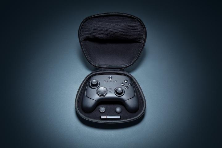 Actual product image Razer Wolverine V3 Pro (Windows)