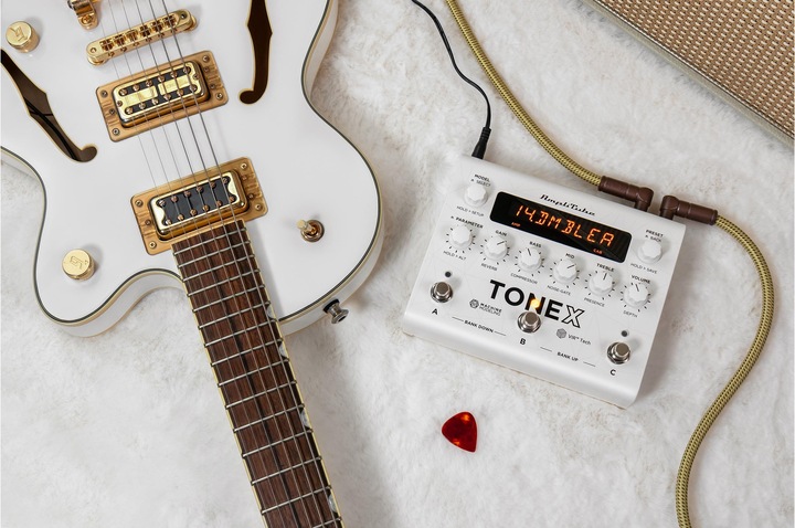 Actual product image IK Multimedia TONEX Pedal Anniversary Edition (Electric bass, Electric guitar)