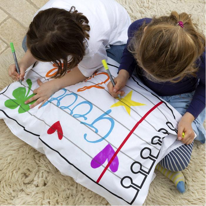 Produktbild Eat Sleep Doodle kissenbezug malen und lernen kind - weltraumforscher (taille ) (75 x 50 cm)