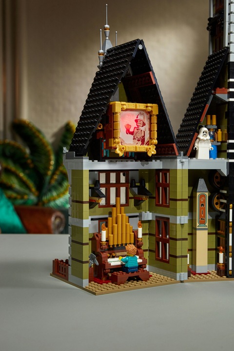 Actual product image LEGO haunted house (10273, LEGO Creator Expert, LEGO Rare Sets)