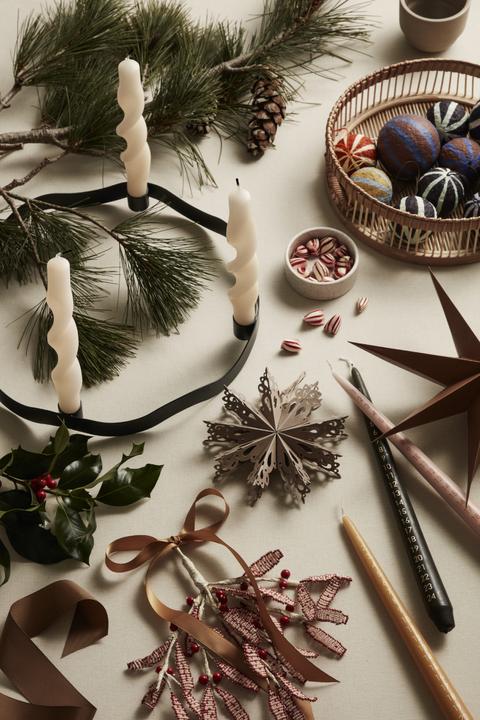 Actual product image Broste Copenhagen CHRISTMAS STAR Baumspitze Papier deep forest 30 cm (1 x)