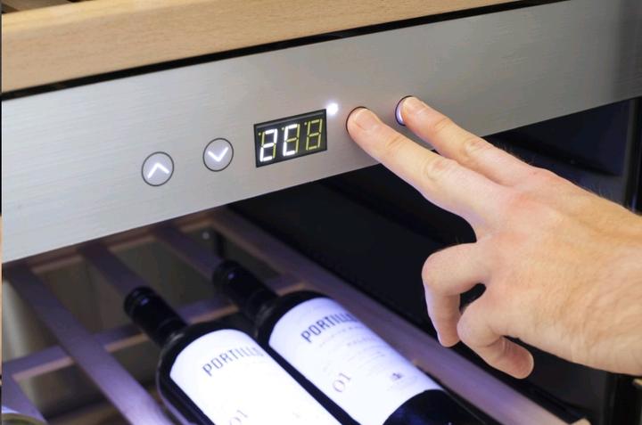 Actual product image Caso WineChef Pro 180