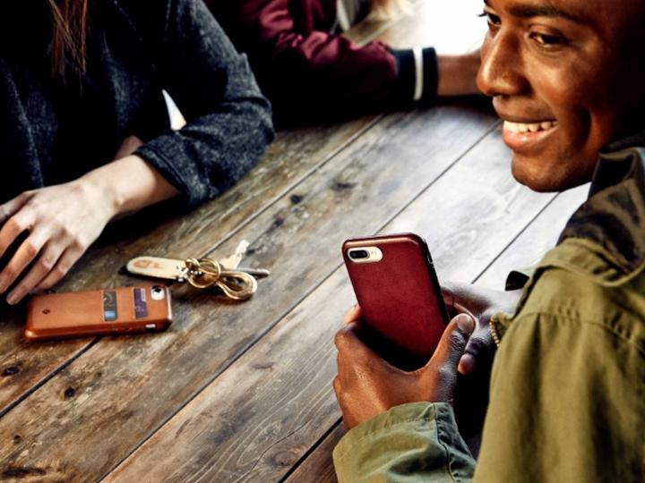 Actual product image TwelveSouth Leather Case (Apple iPhone 7 Plus)